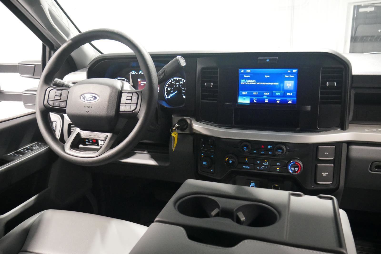 New 2026 Ford F550 4x4 Crew Cab image 64