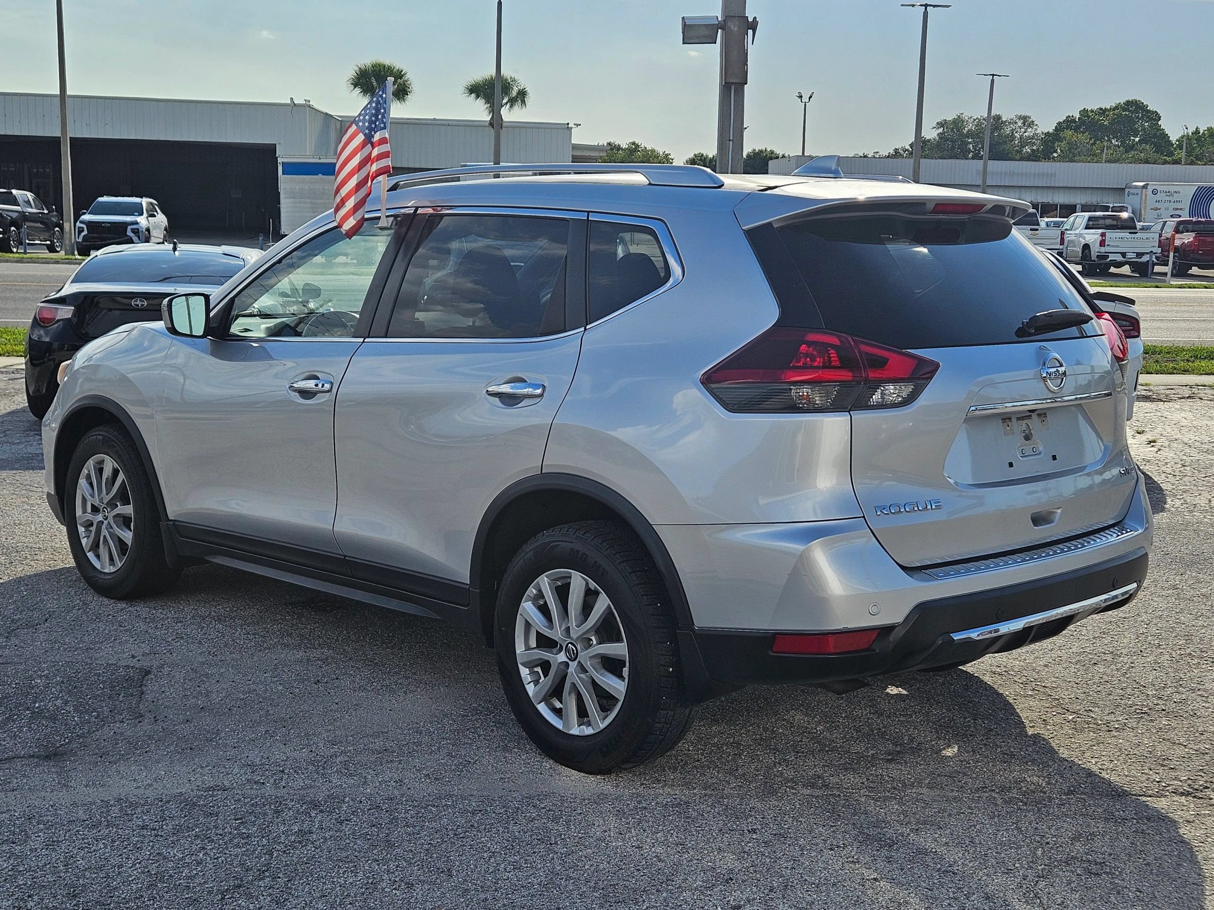 Used 2020 Nissan Rogue SV AWD/4WD image 5
