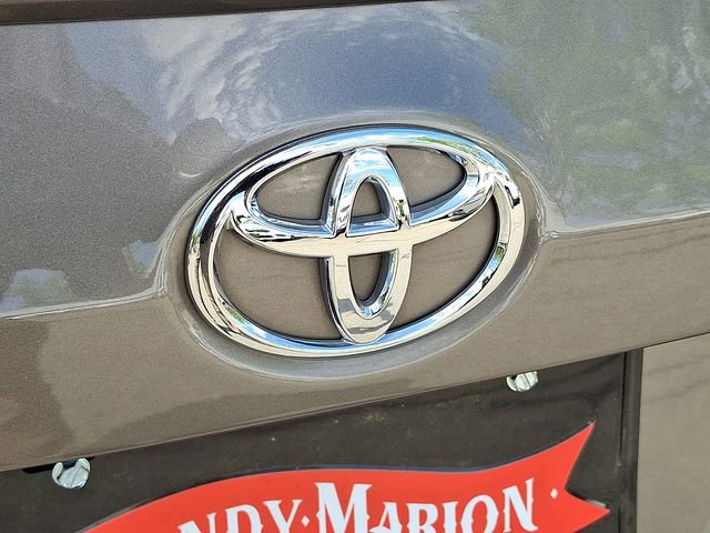 Used 2018 Toyota Corolla XSE image 25