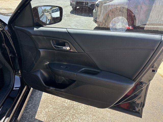 Used 2017 Honda Accord Sport Special Edition image 15