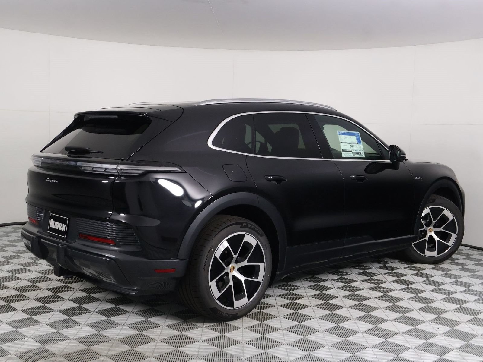 New 2026 Porsche Cayenne Electric AWD/4WD image 7