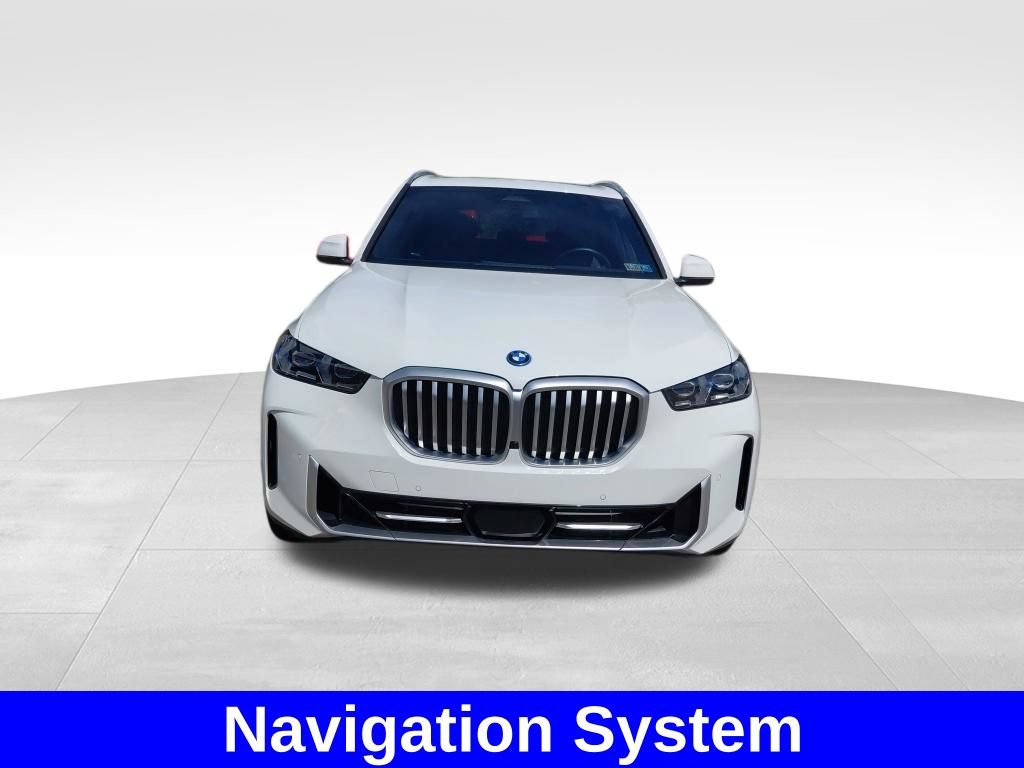 Used 2025 BMW X5 xDrive50e AWD/4WD image 4