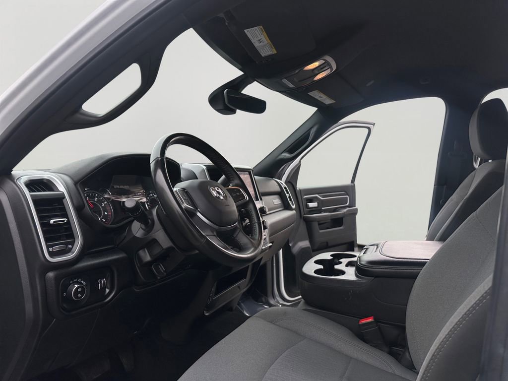 Used 2024 RAM 3500 Big Horn image 9