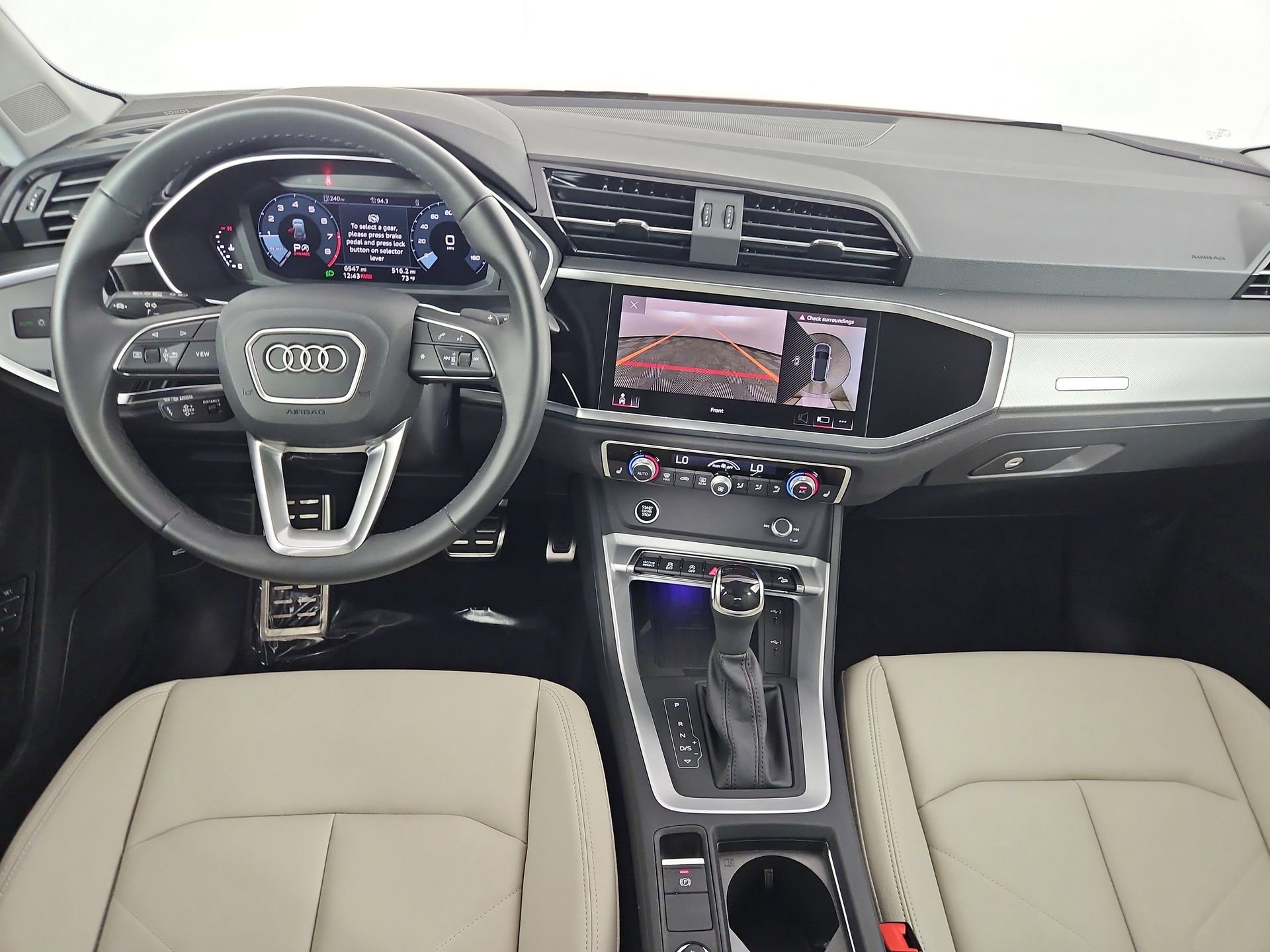 Certified 2025 Audi Q3 2.0T Premium Plus w/ Premium Plus Package image 39