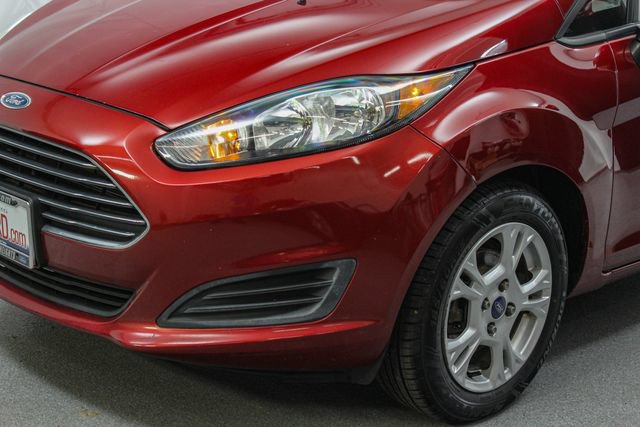 Used 2014 Ford Fiesta SE FWD image 4