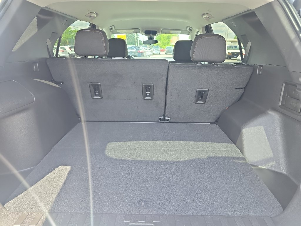 Used 2024 Chevrolet Equinox LT FWD image 10
