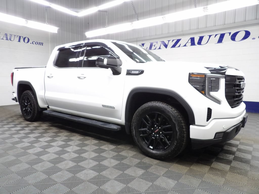 Used 2025 GMC Sierra 1500 Elevation w/ Elevation Premium Package AWD/4WD image 3