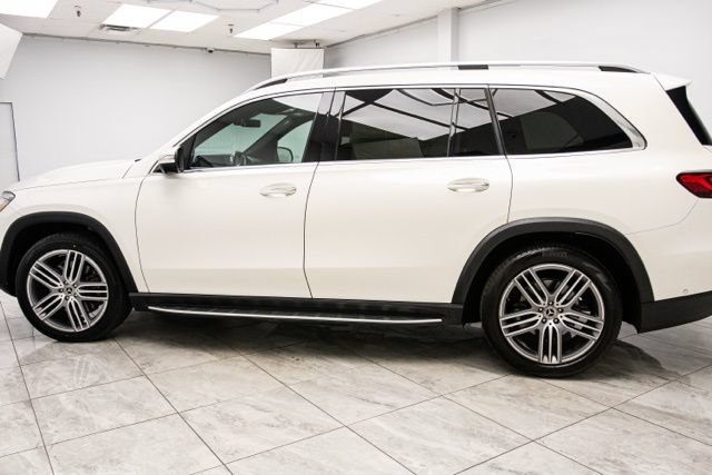 Used 2022 Mercedes-Benz GLS 450 4MATIC image 3