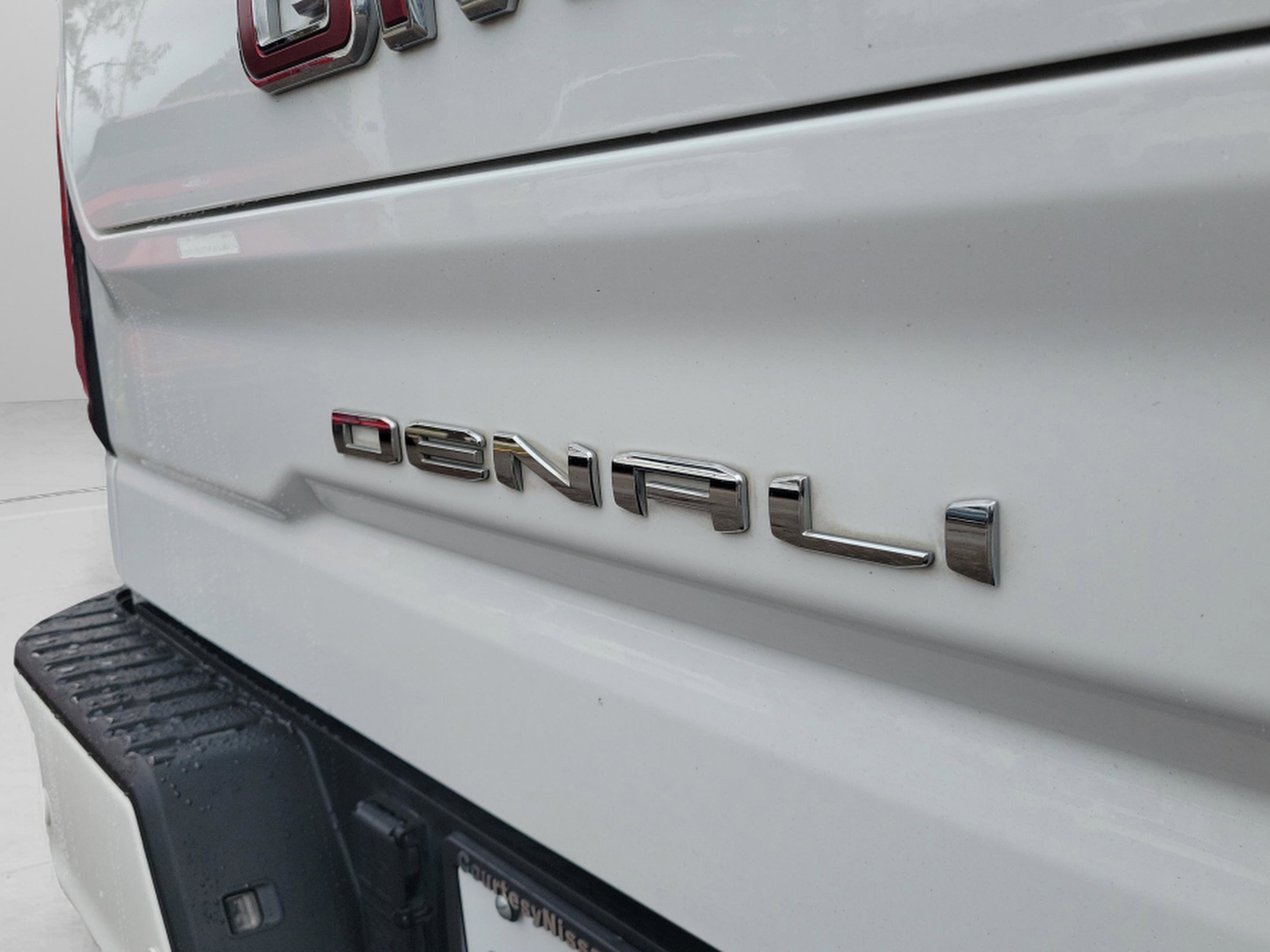Used 2022 GMC Sierra 1500 Denali image 8