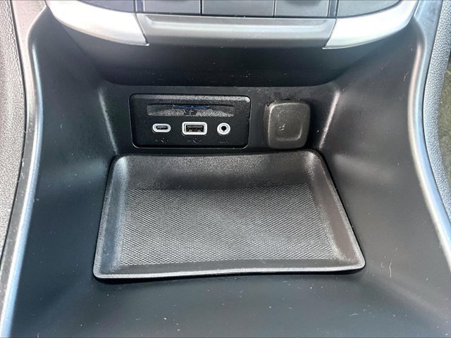 Used 2023 GMC Terrain SLT FWD image 25