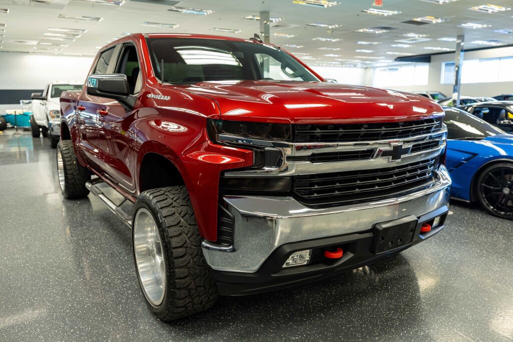 Used 2021 Chevrolet Silverado 1500 LT image 3