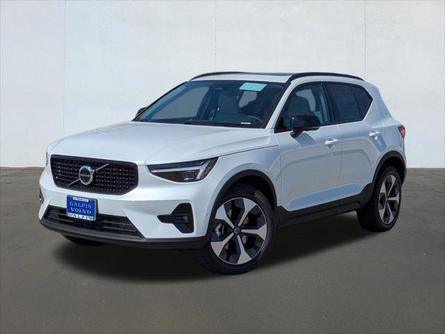 New 2026 Volvo XC40 B5 Plus w/ Protection Package Premier