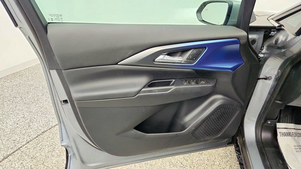 Used 2026 Chevrolet Equinox EV LT w/ Convenience Package II image 10