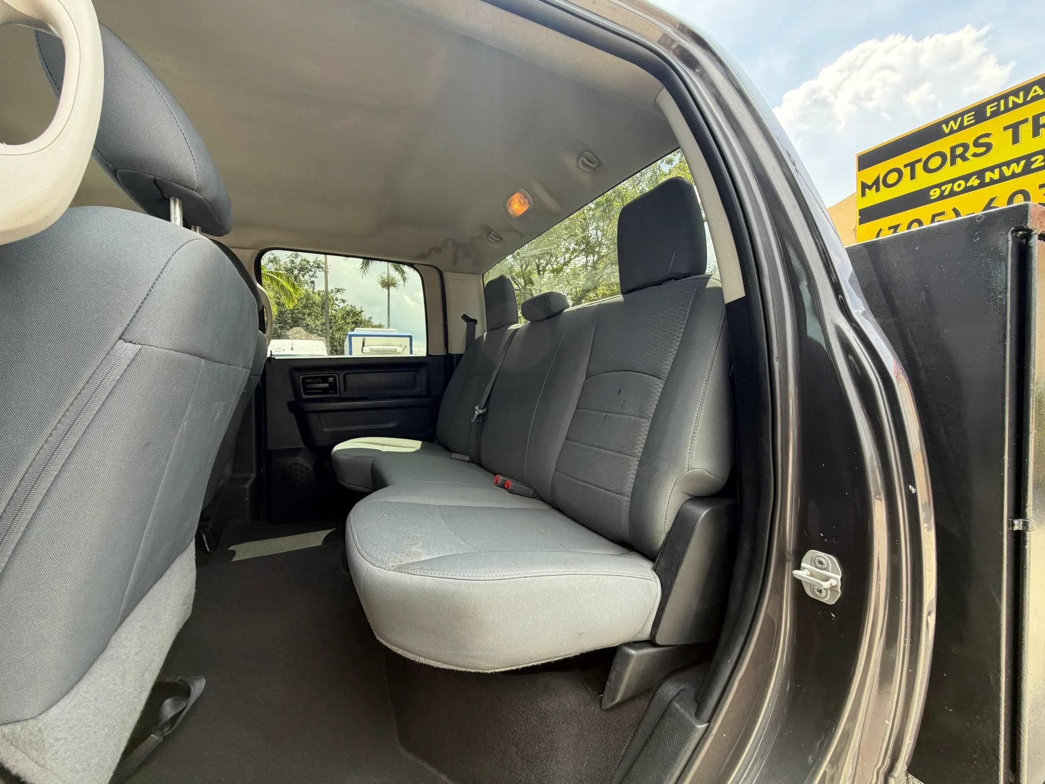 Used 2018 RAM 2500 Tradesman w/ Chrome Appearance Group AWD/4WD image 15