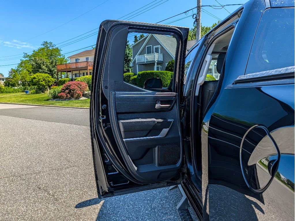 Used 2022 Toyota Tundra Limited AWD/4WD image 11