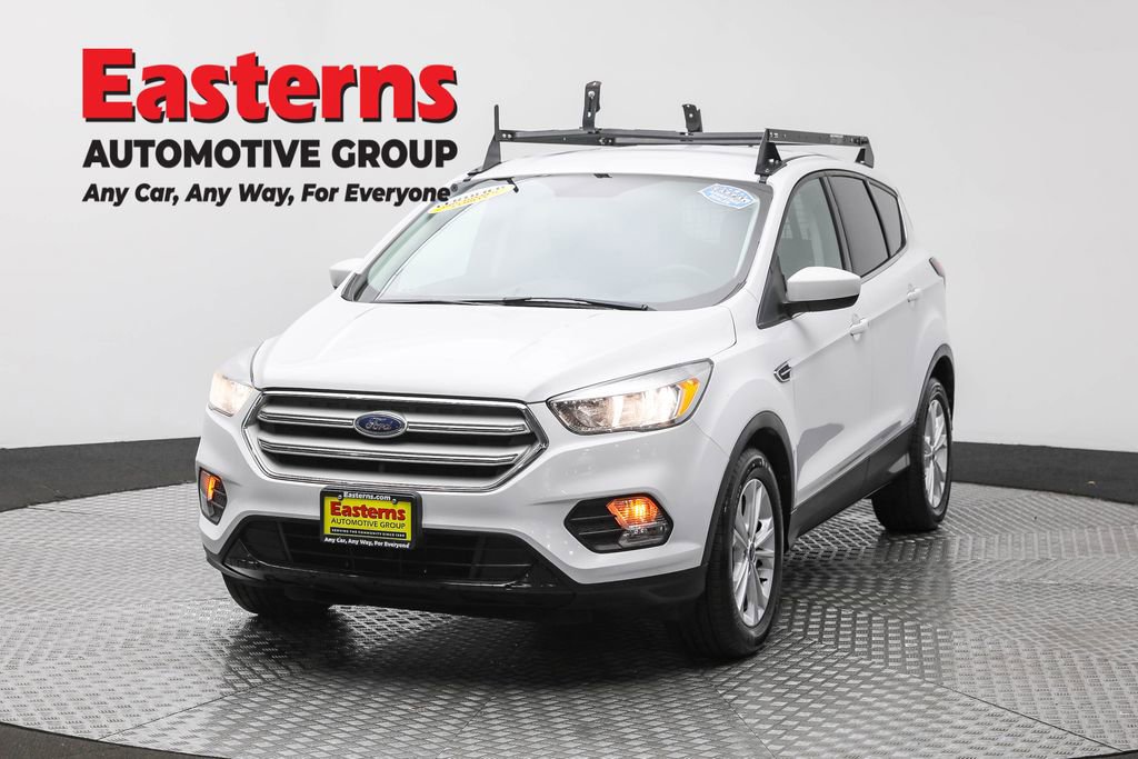 Used 2019 Ford Escape SE image 1