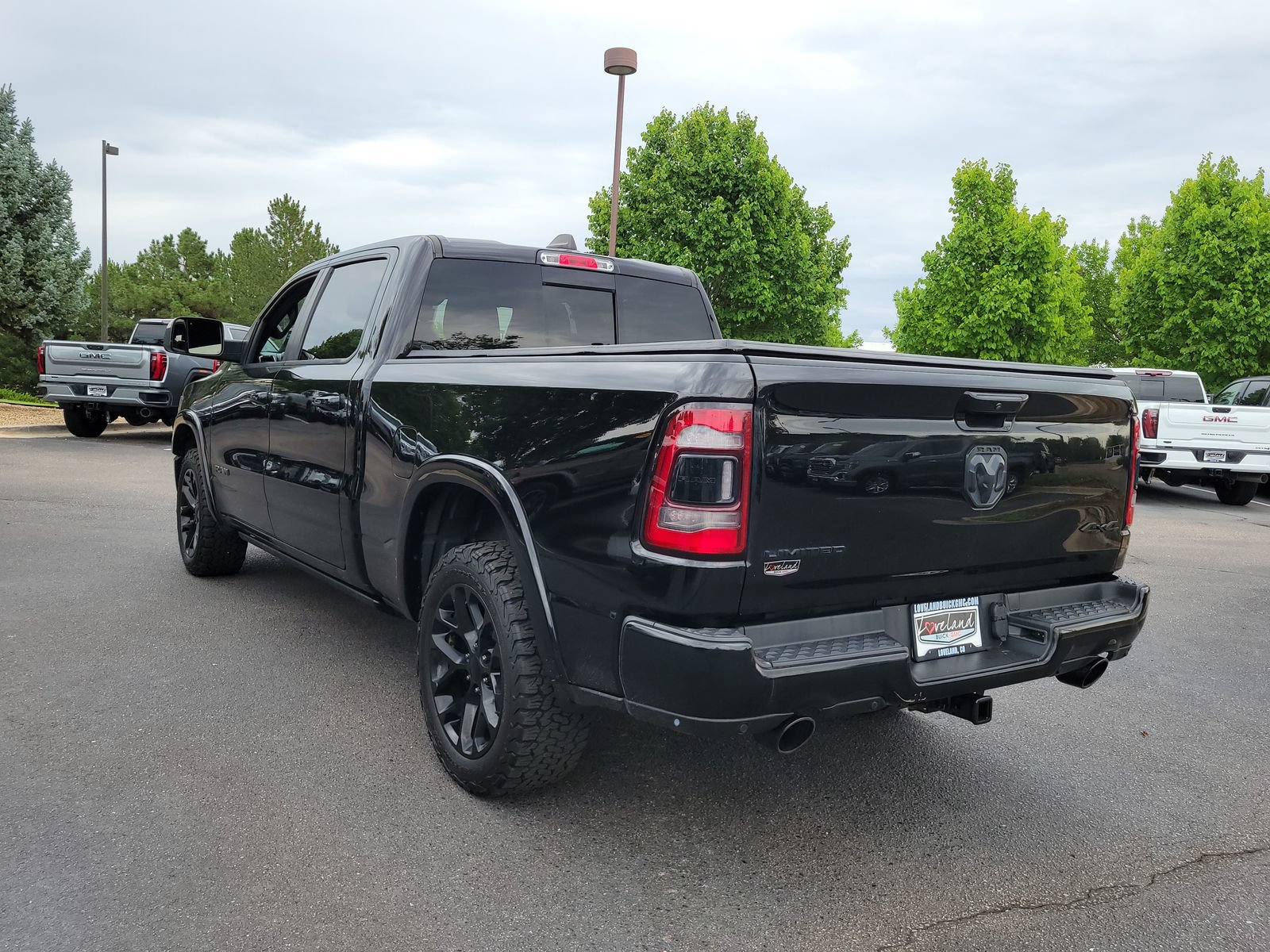 Used 2020 RAM 1500 Limited w/ Black Appearance Package AWD/4WD image 5
