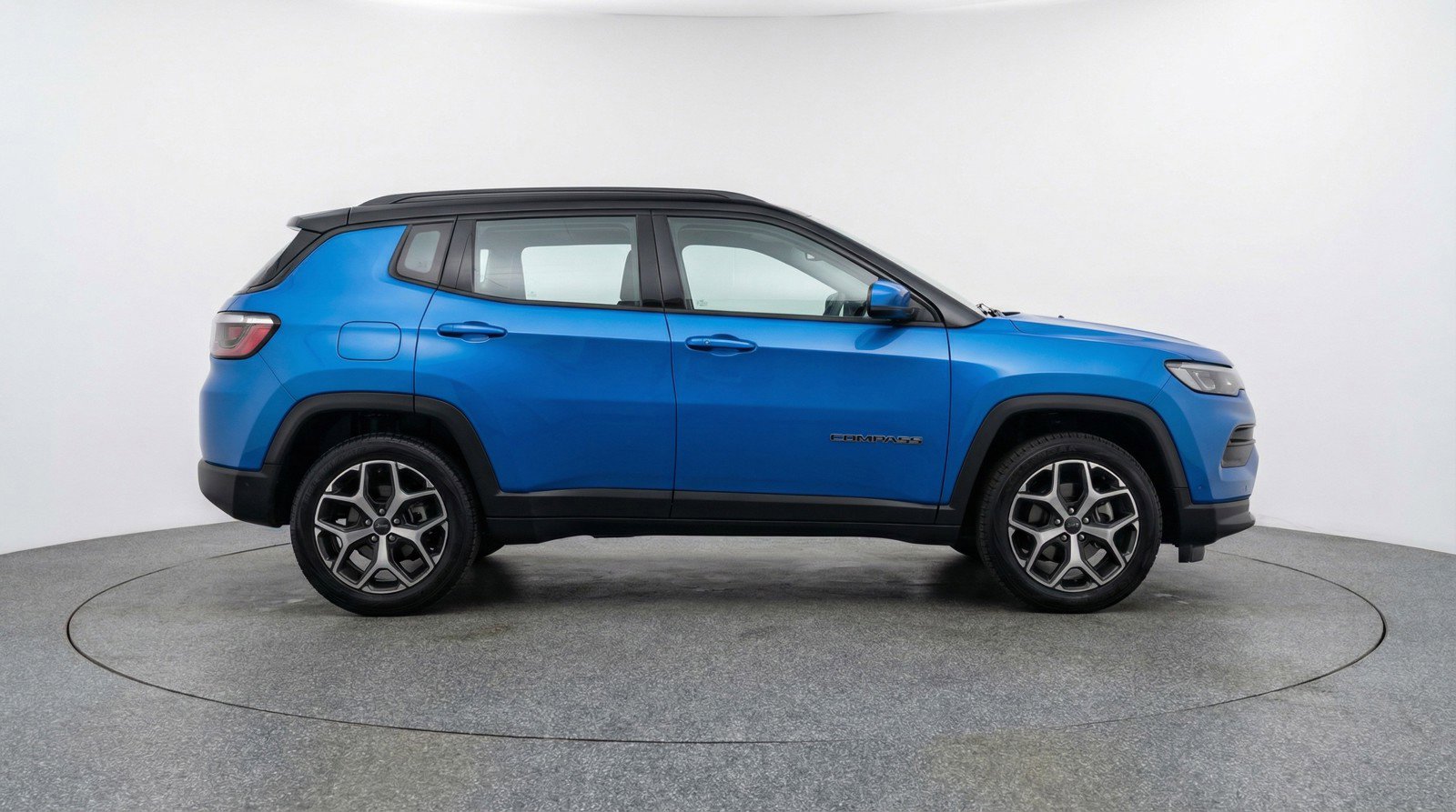 Used 2025 Jeep Compass Limited AWD/4WD image 11