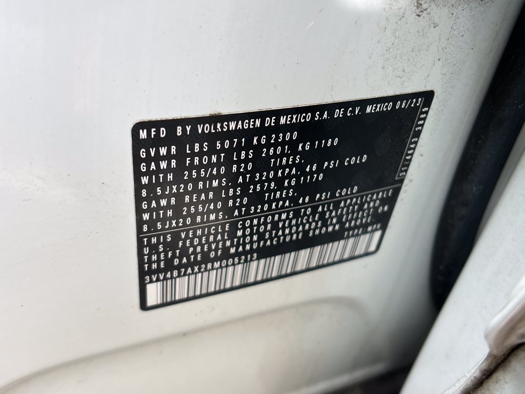 Used 2024 Volkswagen Tiguan SEL R-Line AWD/4WD image 27