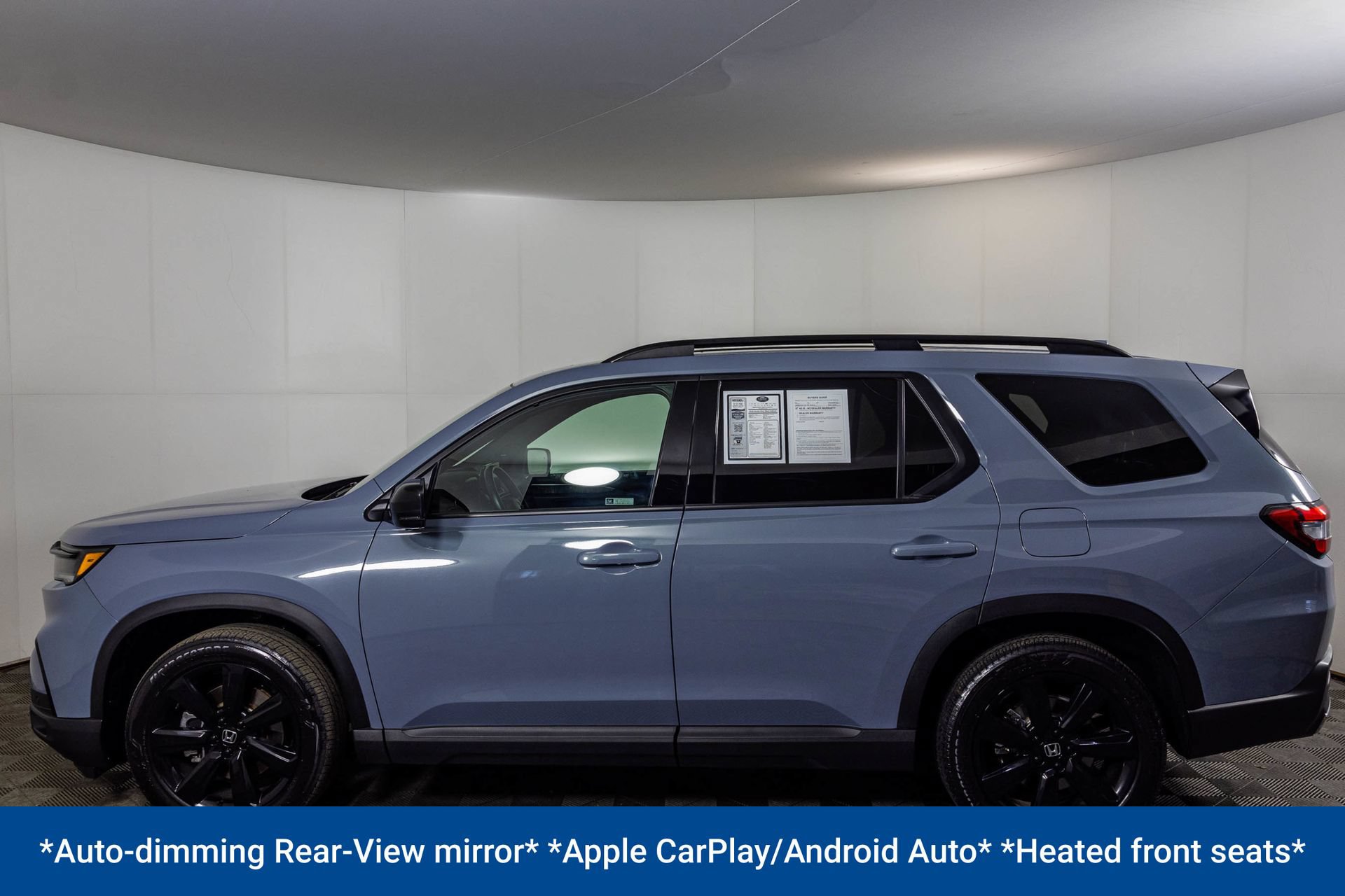 Used 2025 Honda Pilot Black Edition image 26