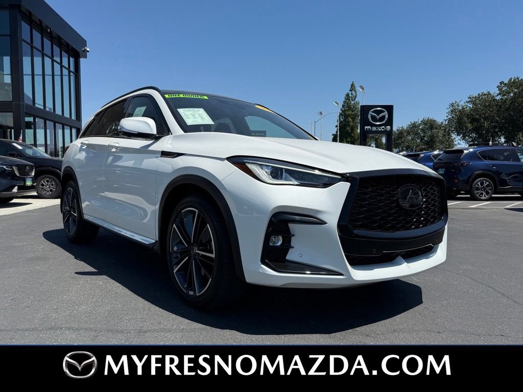 Used 2025 INFINITI QX50 Sport AWD/4WD image 2