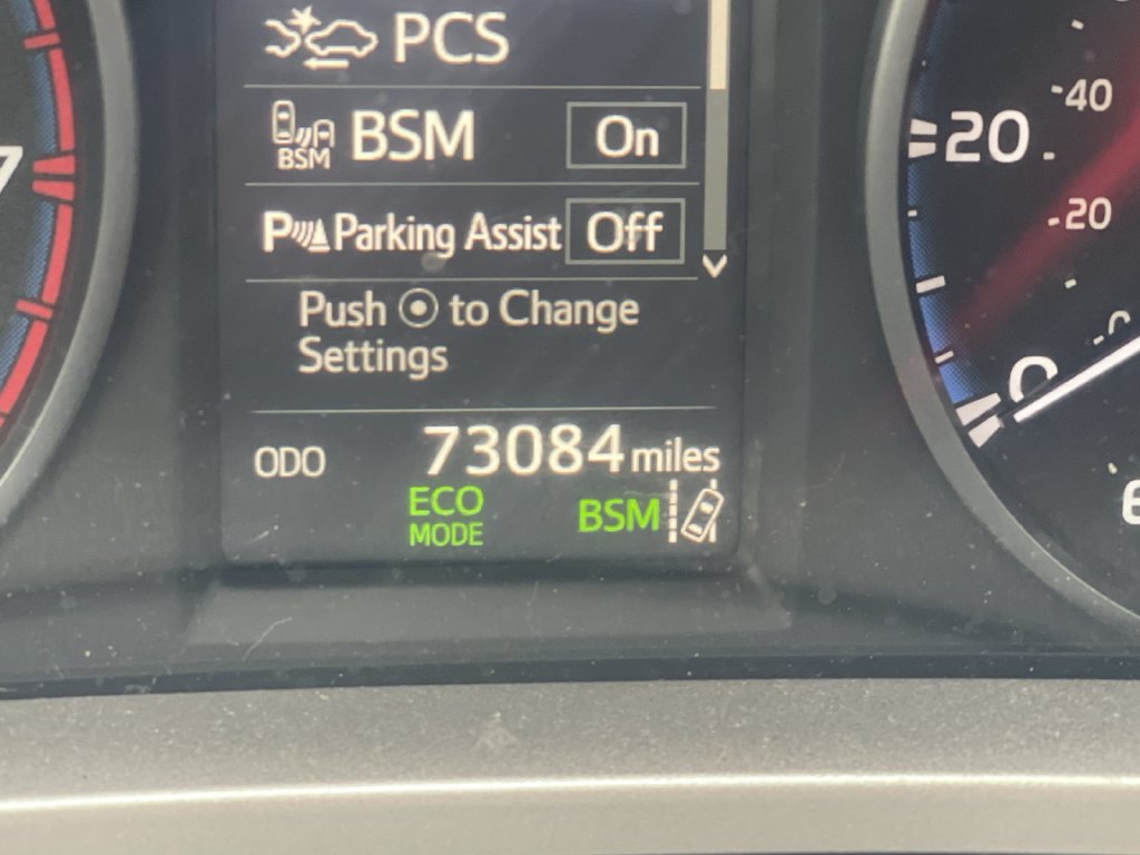 Used 2017 Toyota RAV4 XLE AWD/4WD image 23
