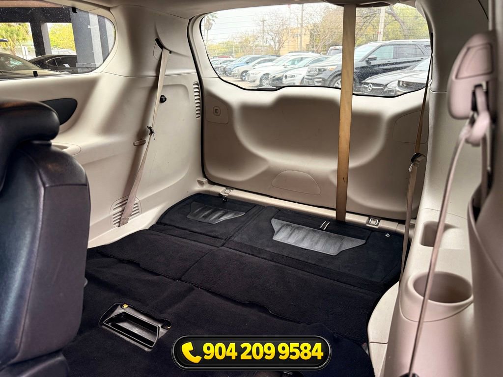 Used 2019 Chrysler Pacifica Touring-L image 23