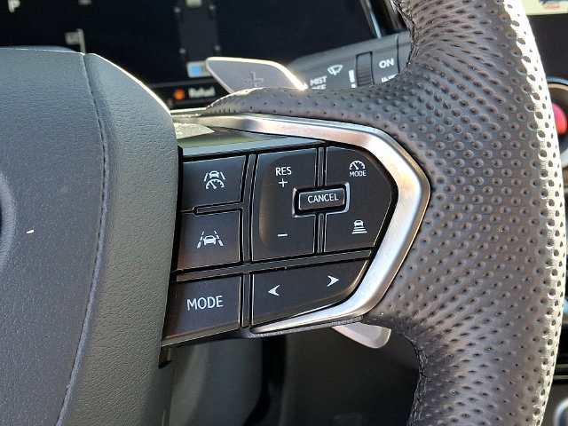 Used 2025 Lexus TX 500h AWD w/ Technology Package image 23