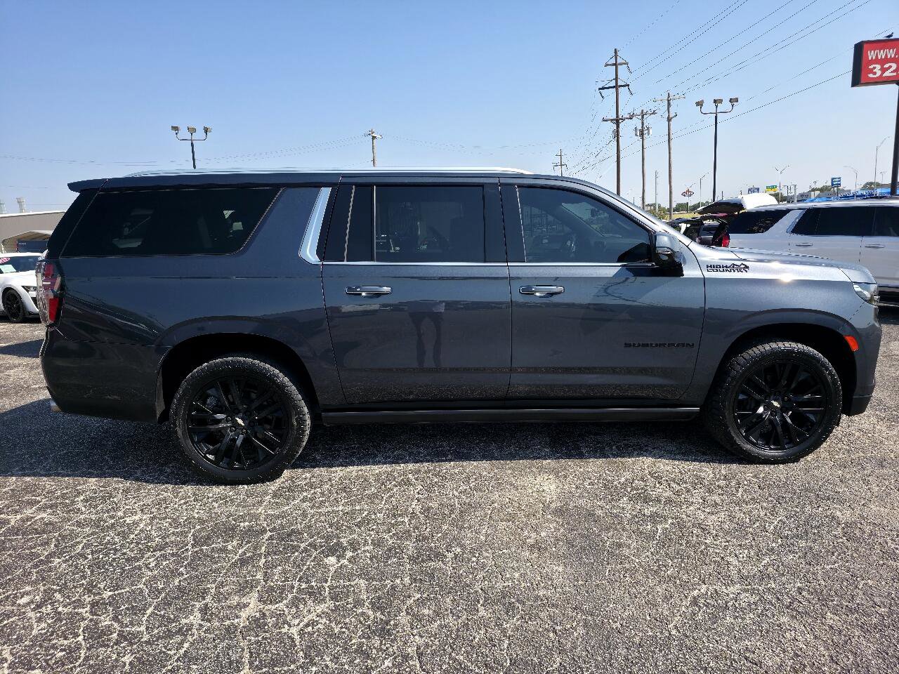 Used 2021 Chevrolet Suburban High Country image 8
