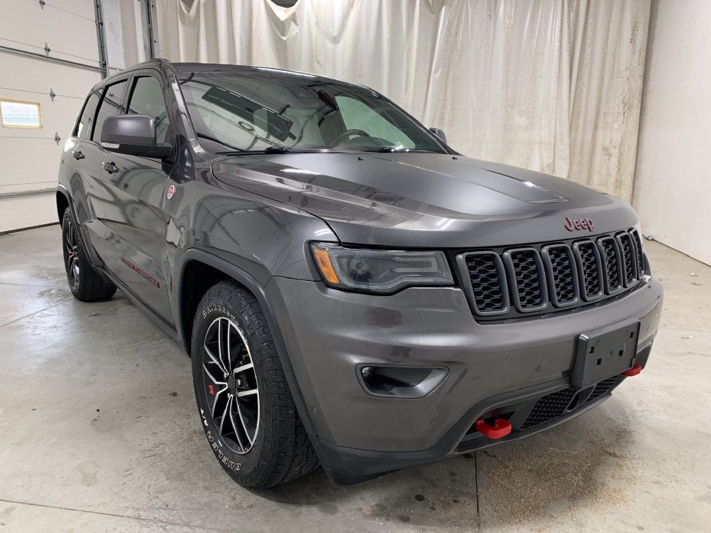 Used 2019 Jeep Grand Cherokee Trailhawk w/ Trailhawk Luxury Group AWD/4WD image 14