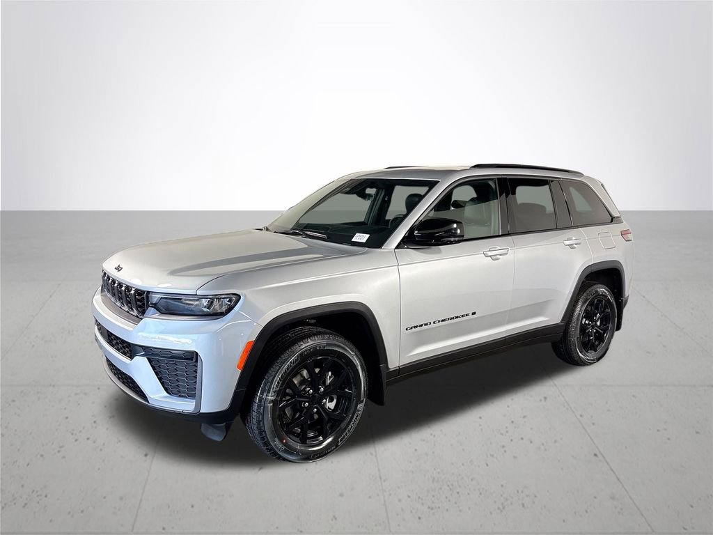 New 2026 Jeep Grand Cherokee Altitude AWD/4WD image 2