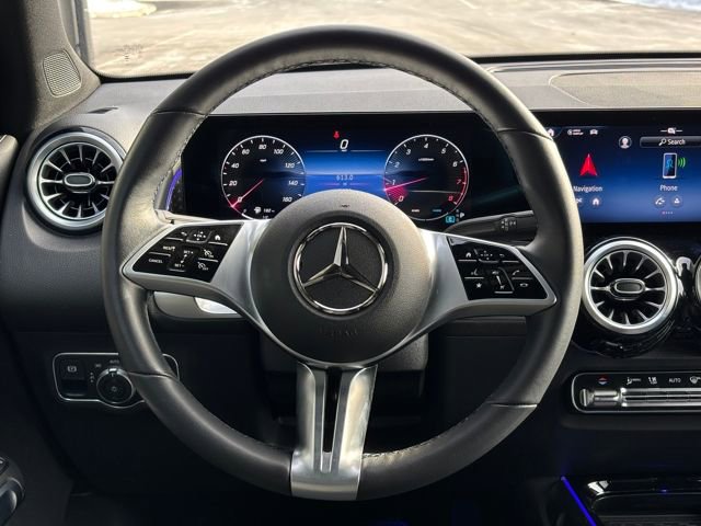 Used 2025 Mercedes-Benz GLB 250 4MATIC image 27