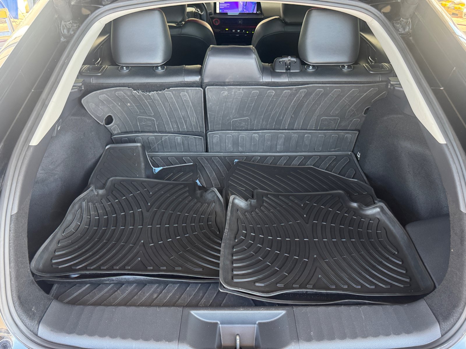 Used 2024 Toyota Prius Prime Premium w/ Advanced Technology Package FWD image 28