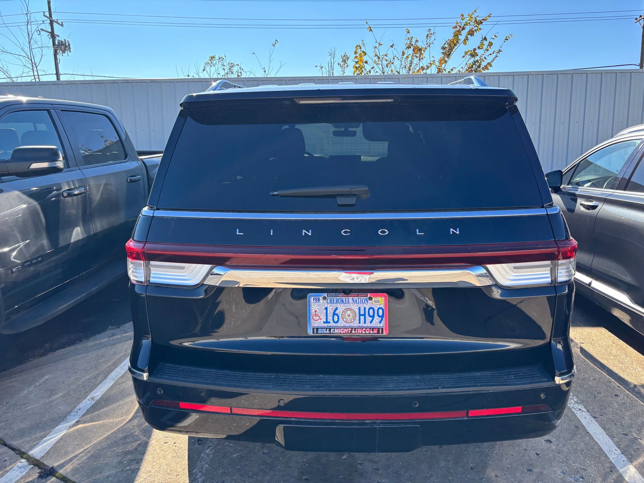 Certified 2022 Lincoln Navigator Reserve w/ Monochromatic Package image 9