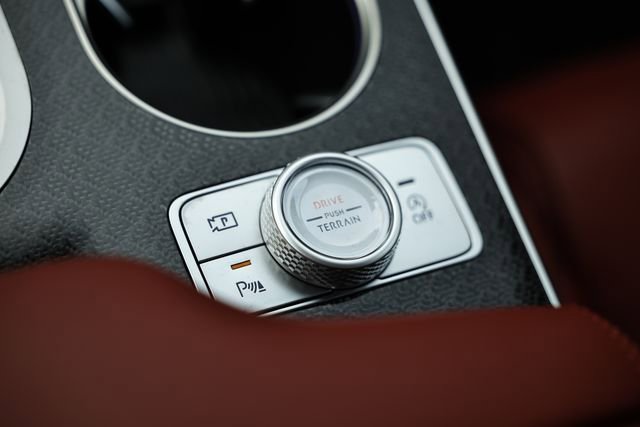 New 2026 Genesis GV80 3.5T e-SC image 40