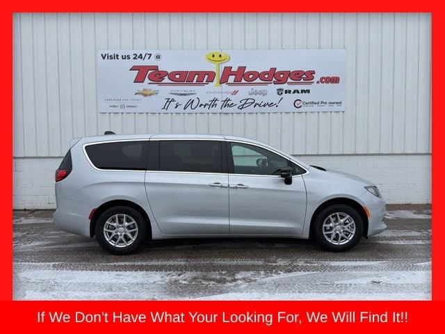 New 2026 Chrysler Voyager LX FWD image 1