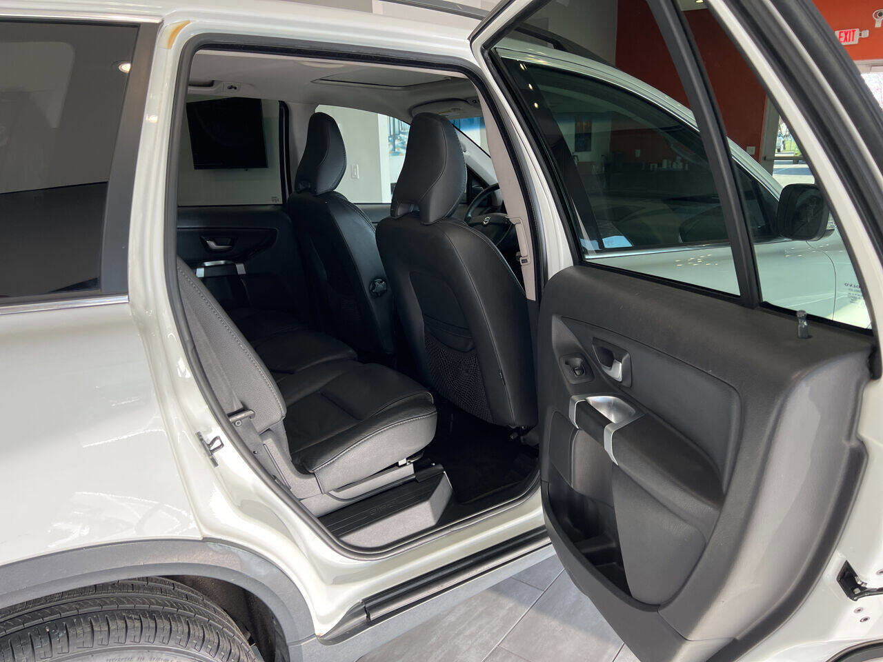 Used 2009 Volvo XC90 3.2 image 36