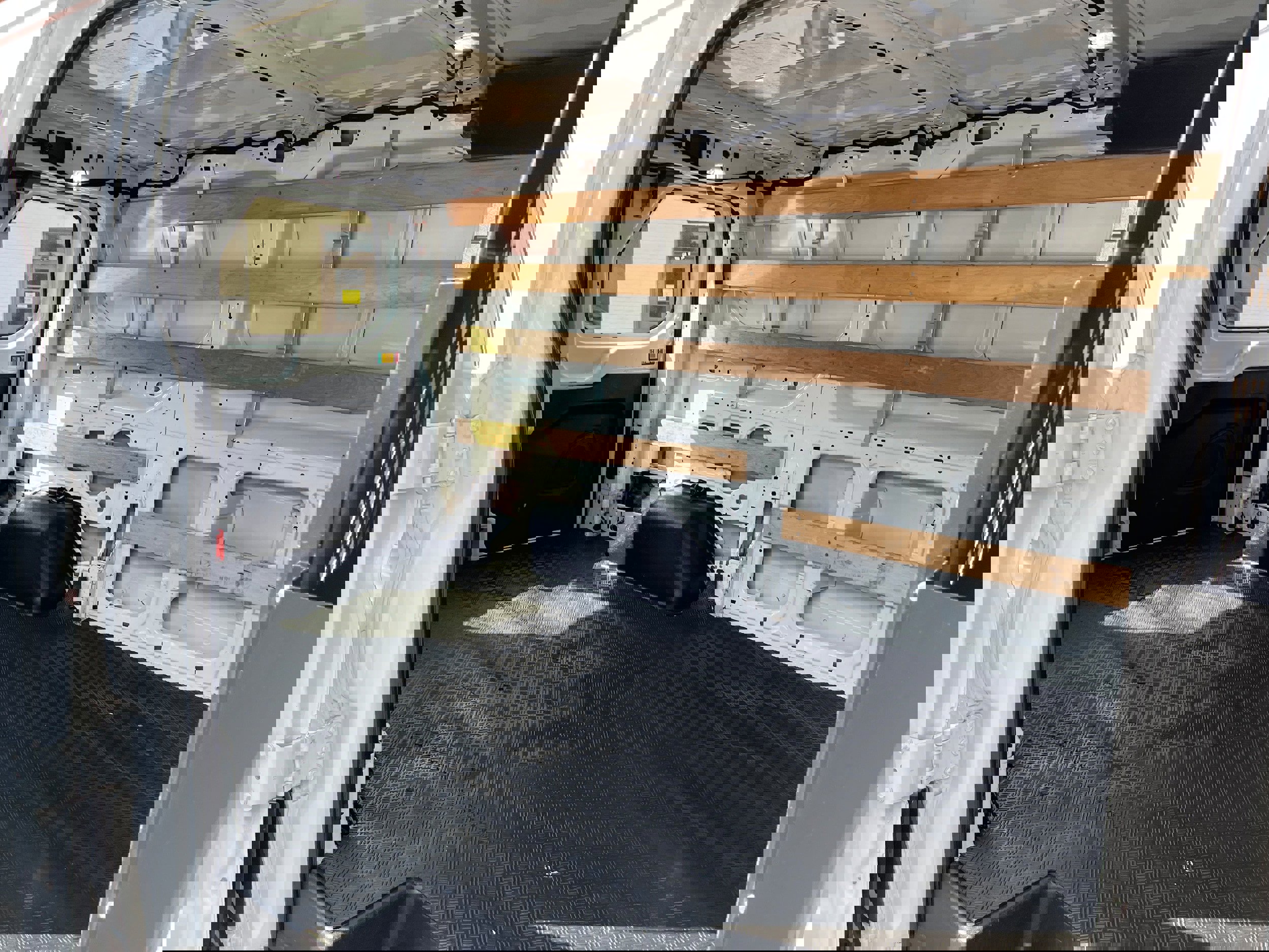 Used 2019 Ford Transit 250 130 Low Roof w/ Exterior Upgrade Package image 10