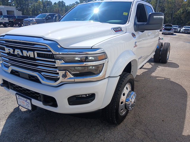 New 2027 RAM 5500 4x4 Crew Cab w/ Laramie Trim Package image 10