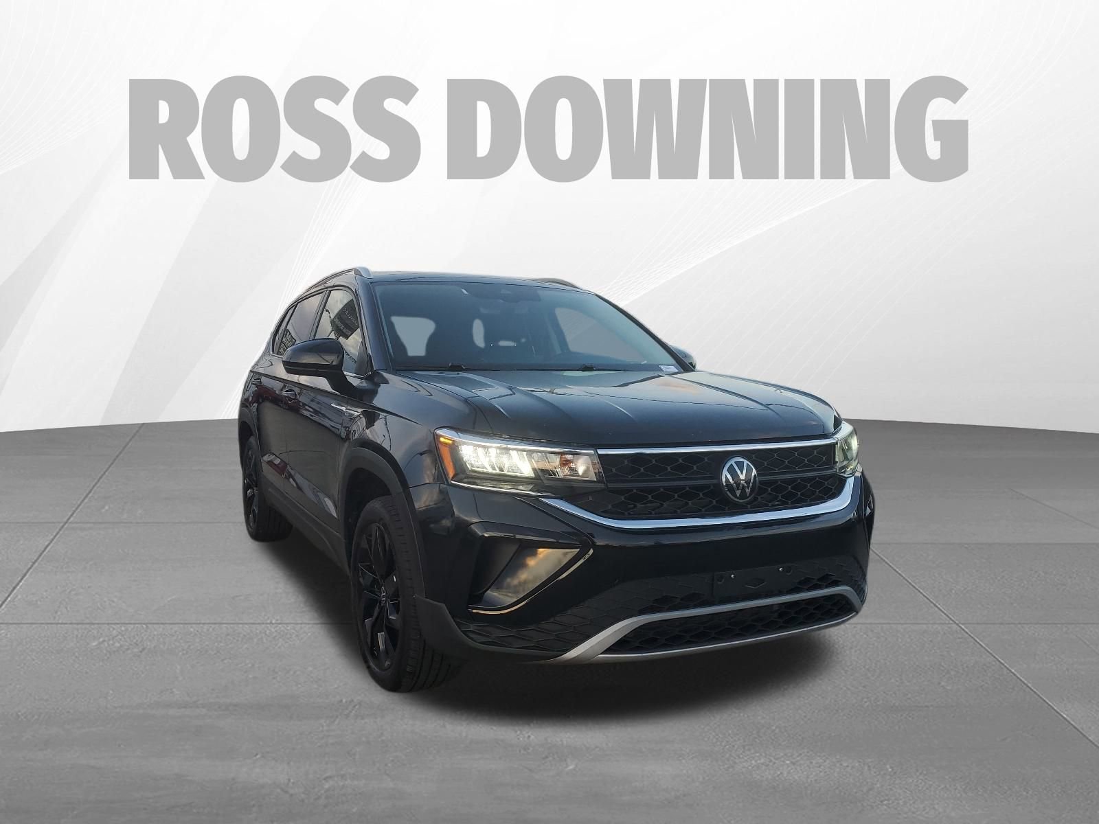 Used 2023 Volkswagen Taos SE image 3