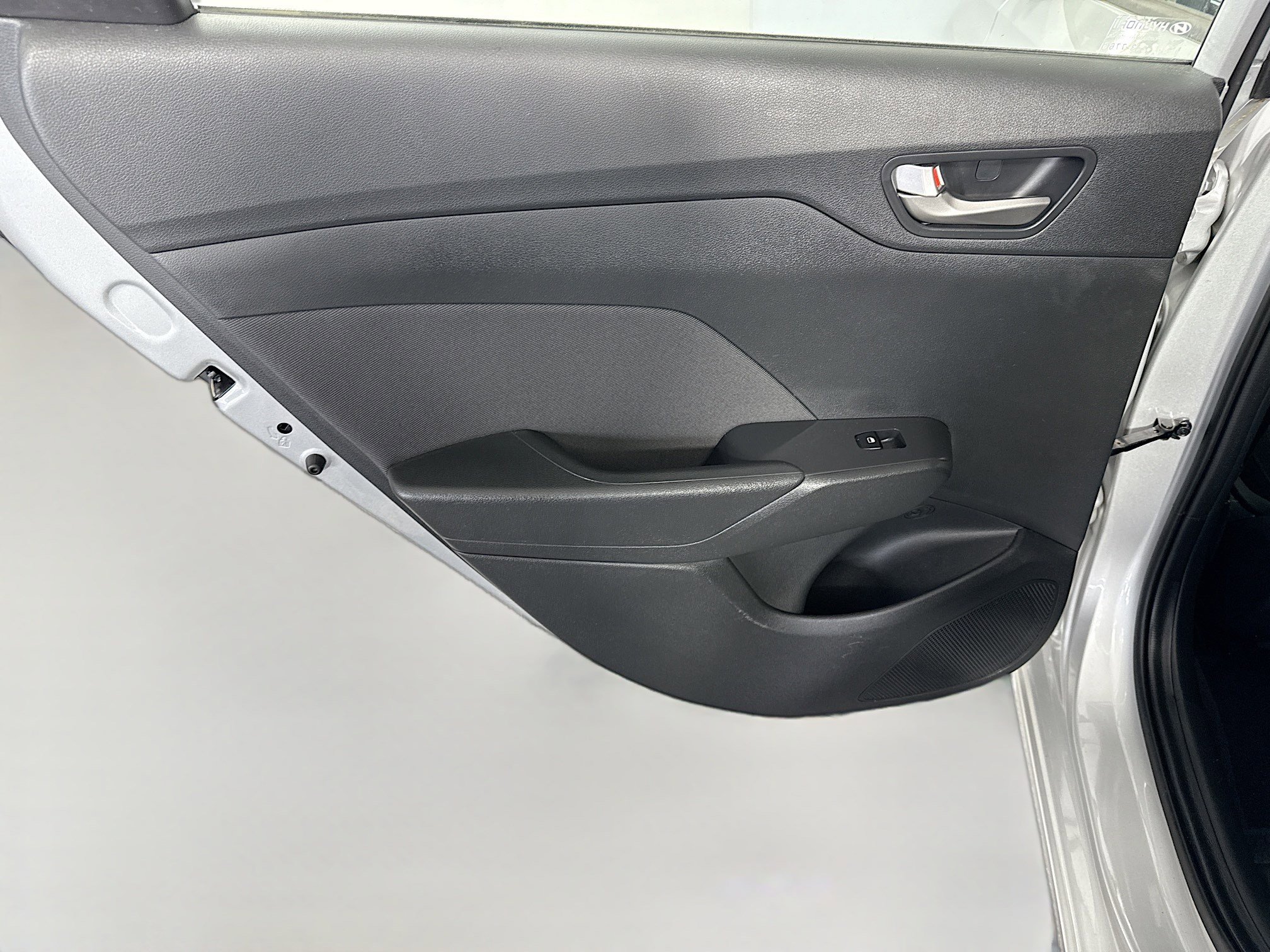 Used 2020 Hyundai Accent SE image 25