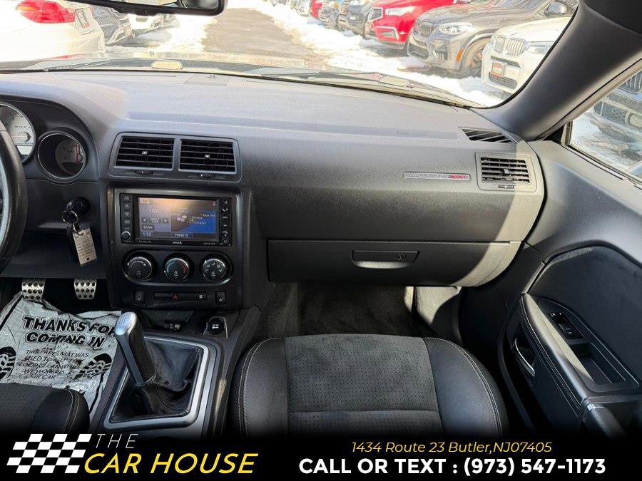Used 2009 Dodge Challenger SRT8 w/ SRT Option Group II image 24
