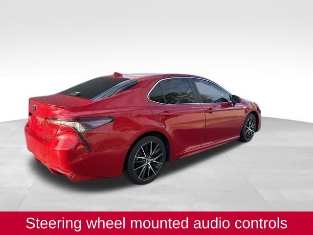 Used 2021 Toyota Camry SE image 5