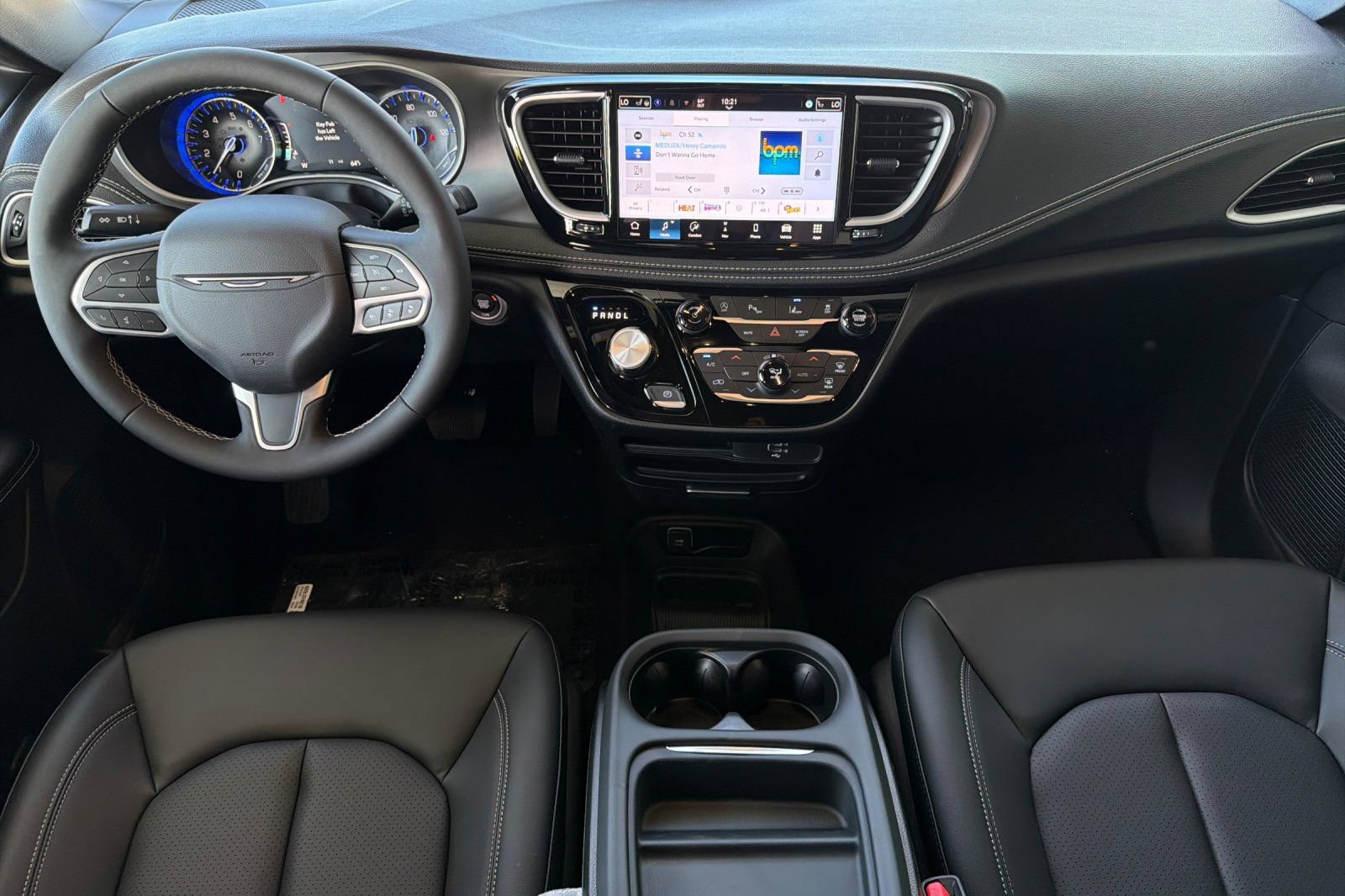 New 2027 Chrysler Pacifica Select w/ Family Tech Group AWD/4WD image 15