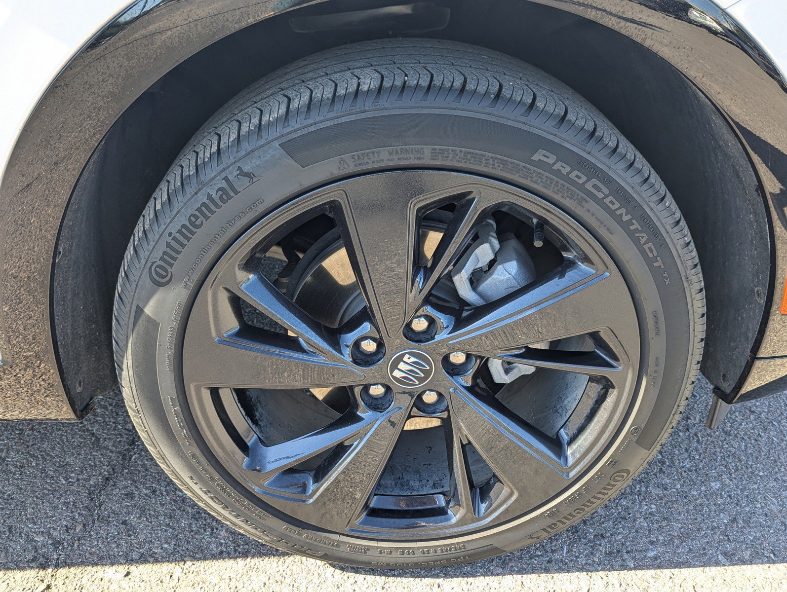 Certified 2025 Buick Envision Sport Touring image 10