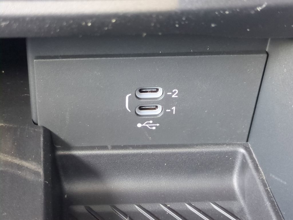 New 2026 Chrysler Pacifica Limited image 25