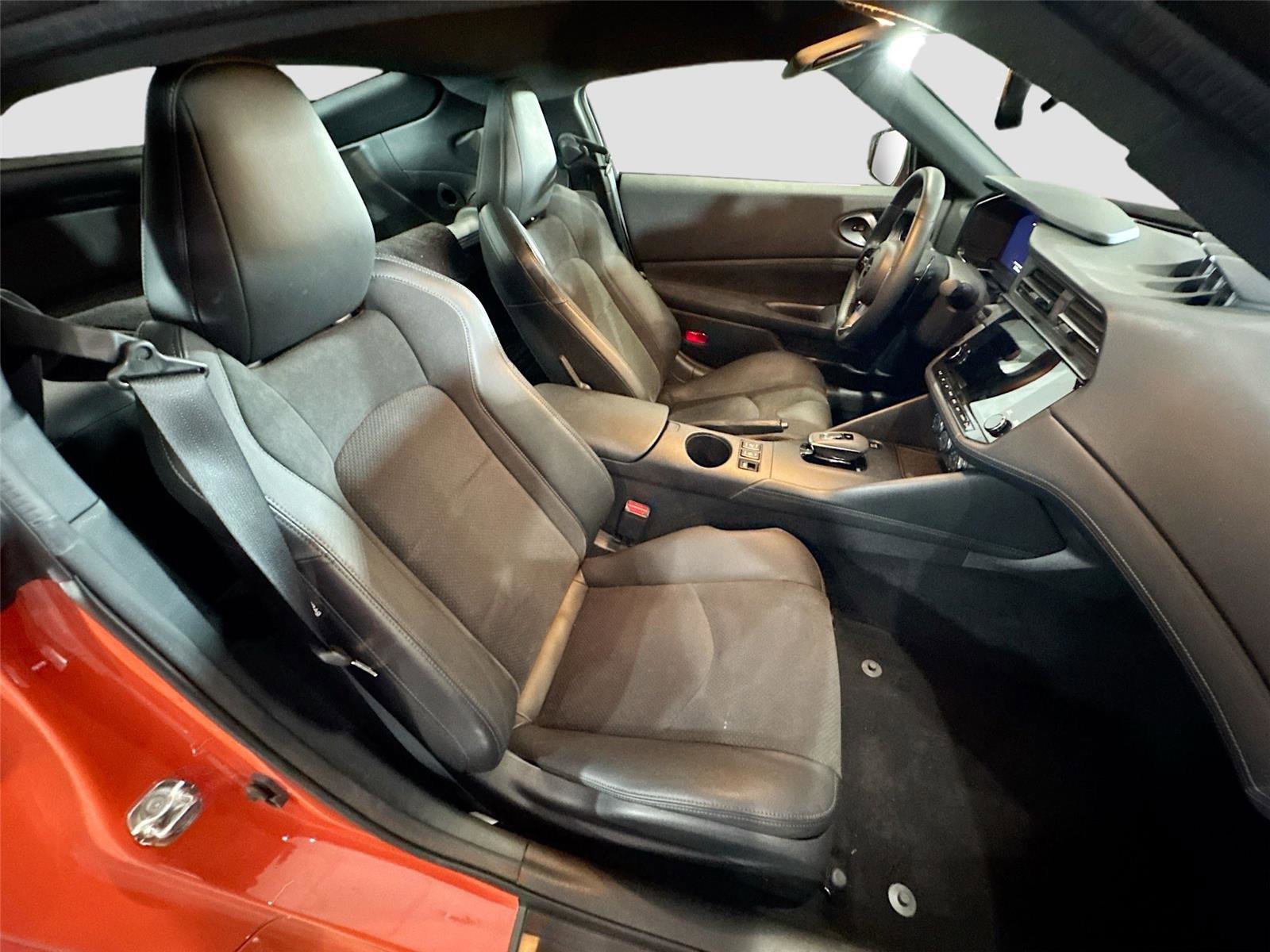 Used 2024 Nissan Z Performance w/ Heritage Edition image 13