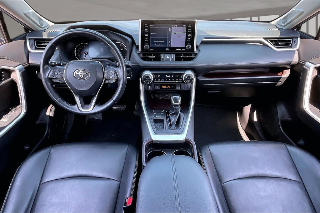 Used 2020 Toyota RAV4 Limited FWD image 7