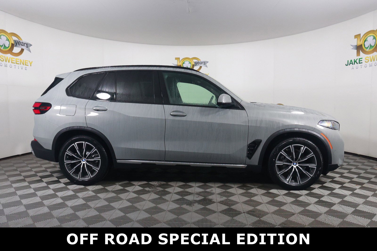 Certified 2025 BMW X5 xDrive40i w/ Parking Assistance Package image 8