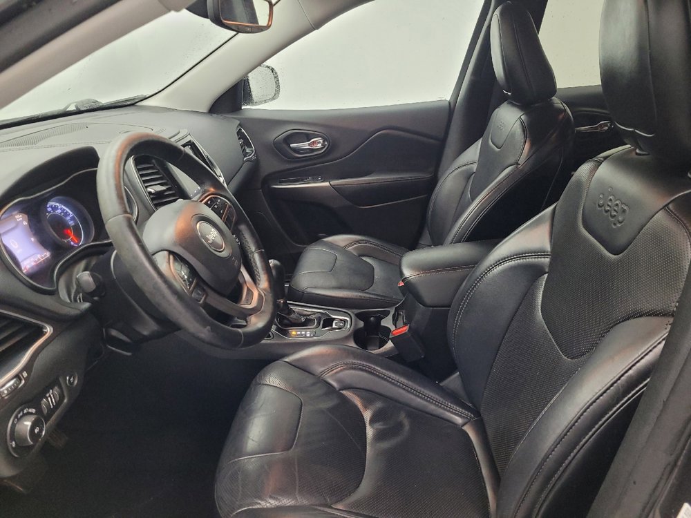 Used 2019 Jeep Cherokee Limited image 17